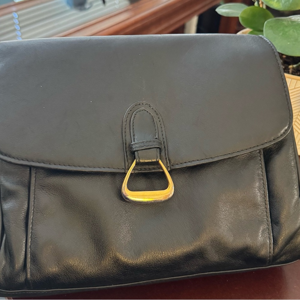 Worthington Black Leather Multi-Compartment Crossbody Bag